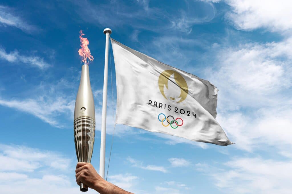 Flamme-olympique-Paris-2024