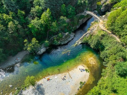 Plage-du-pont-du-diable-a-Thueyts