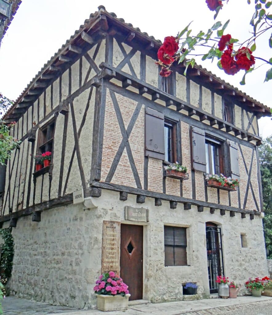 Pujols-le-Haut (Lot-et-Garonne) - Maison du XVIe siècle