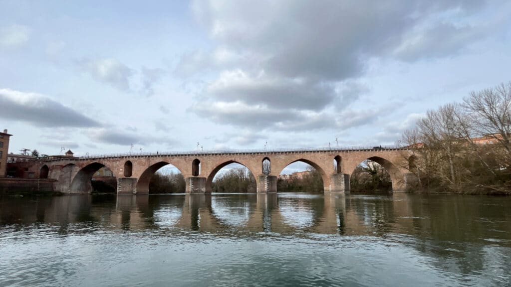 Le pont Vieux, à Montauban, en Tarn-et-Garonne.