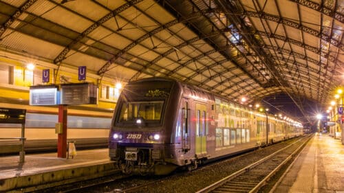 Un TER en gare d'Avignon.