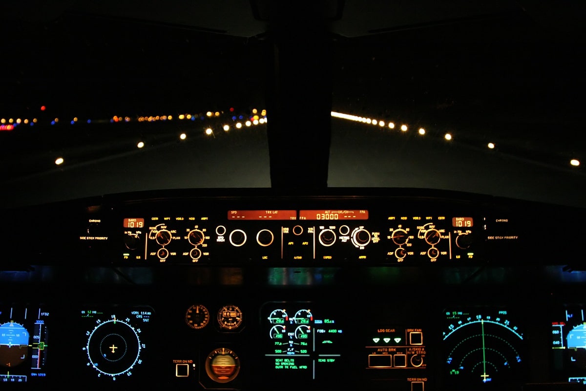 Pas de couvre-feu à l'aéroport de Toulouse-Blagnac, les avions atterrissent encore la nuit