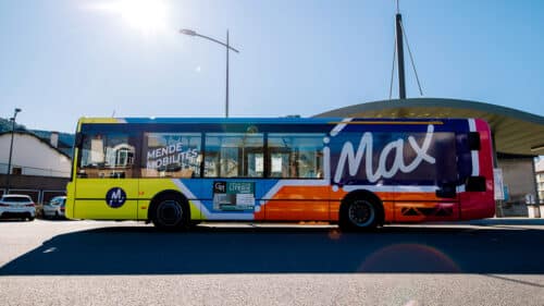 Un bus du réseau Max à la gare routière de Mende.